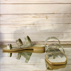 NWOT Dolce Vita Isala Pewter Lizard Embossed Sandals